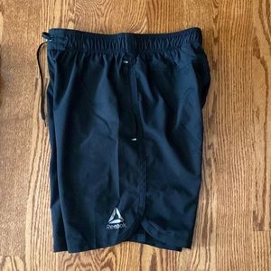 - Reebok pace line shorts black men’s small